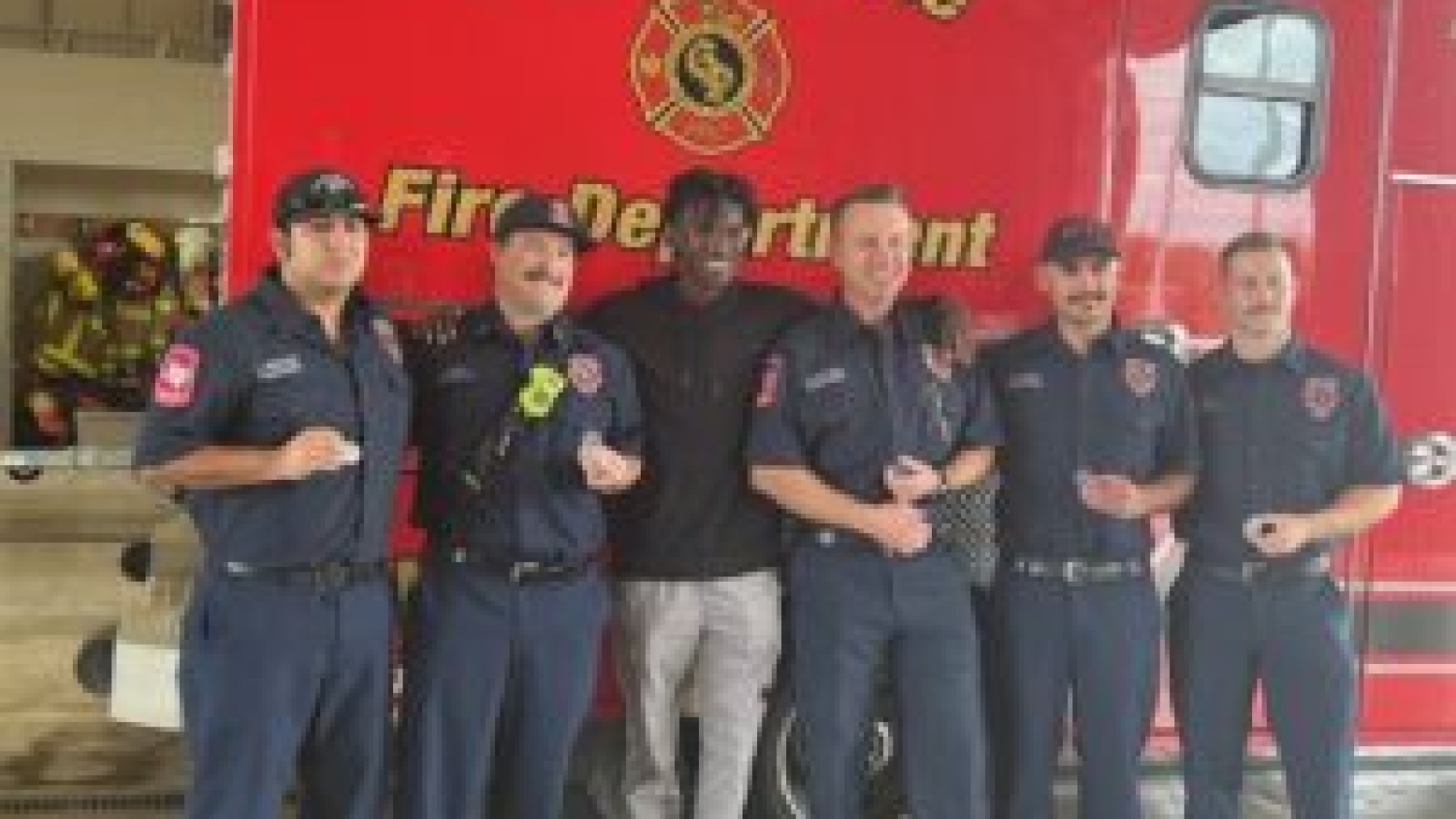 Jaylen-and-first-responders-photo-1-300x225
